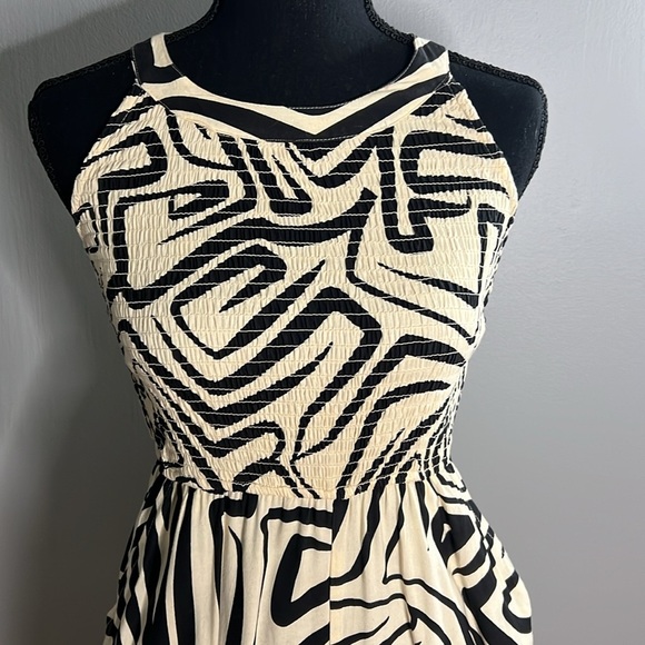 Jessica Simpson High Neck Tan and Black Print Jumpsuit - Picture 2 of 7